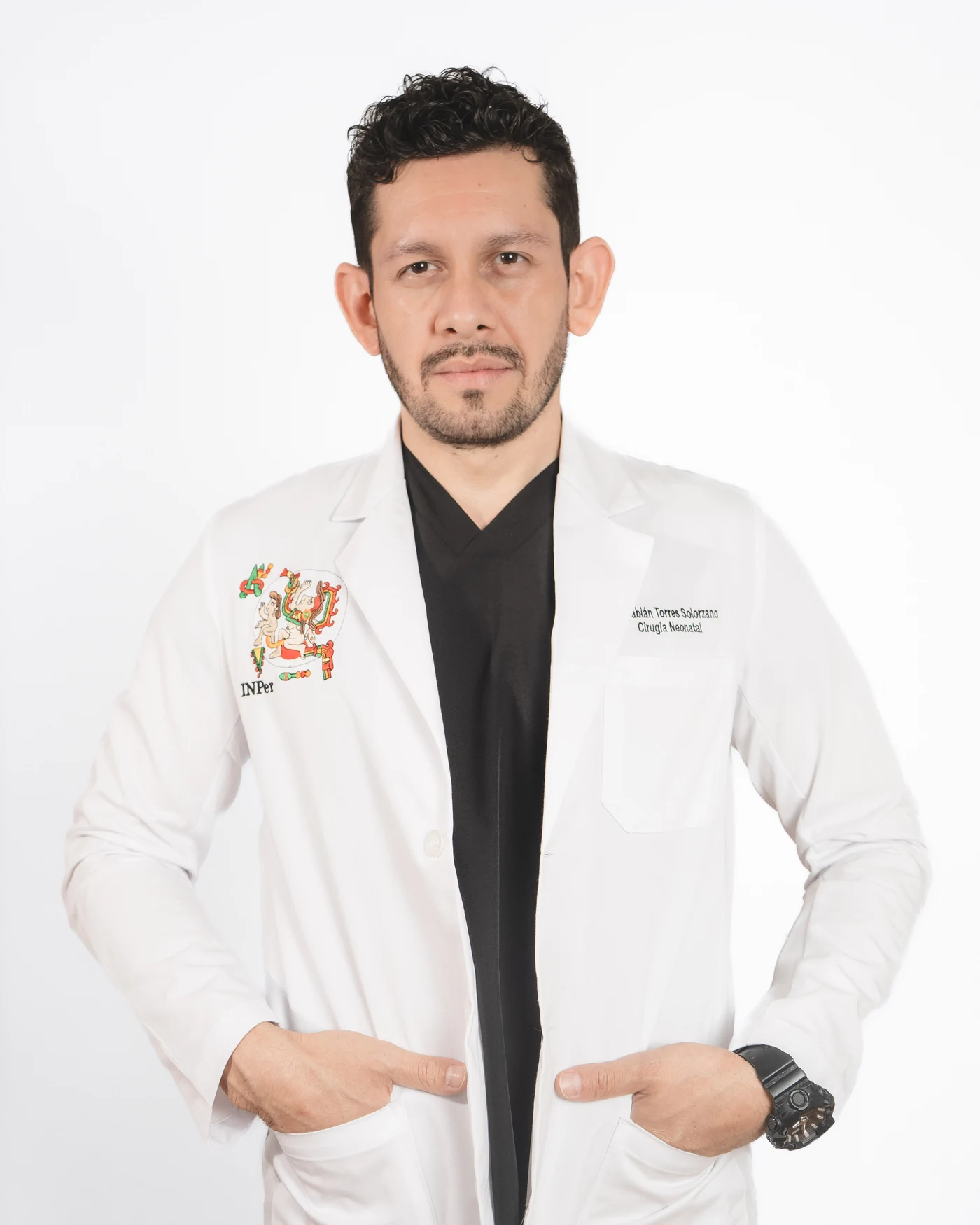 Retrato institucional de Dr. Carlos Fabián Torres Solórzano
